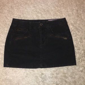AMERICAN EAGLE BLACK DENIM MINI SKIRT !!